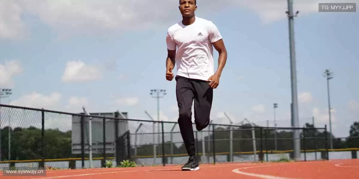 👟 潮流装备,让运动更有态度!